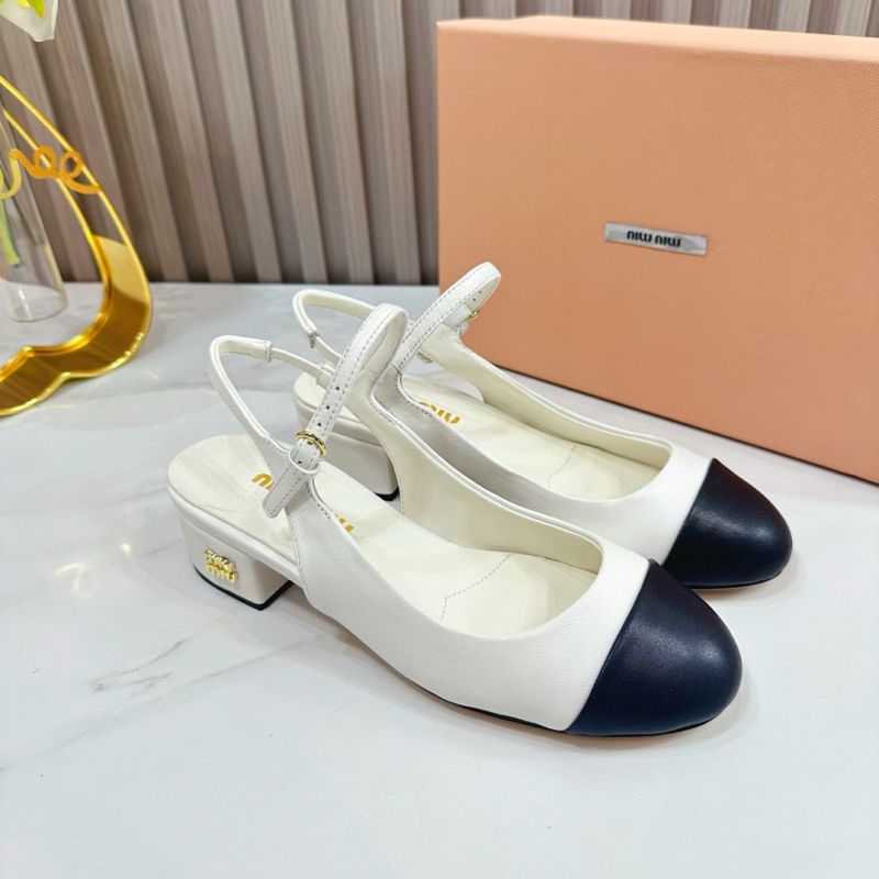 Miu Miu leather Pumps