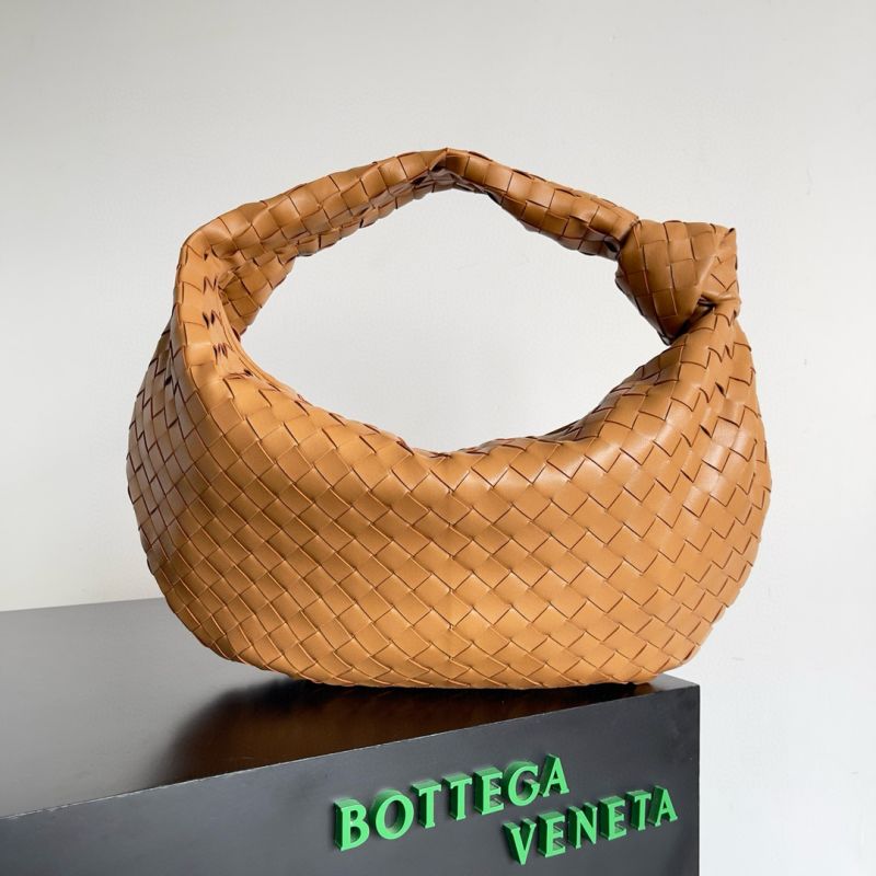 Bottega Veneta Medium Jodie Shoudler Bag-Brown