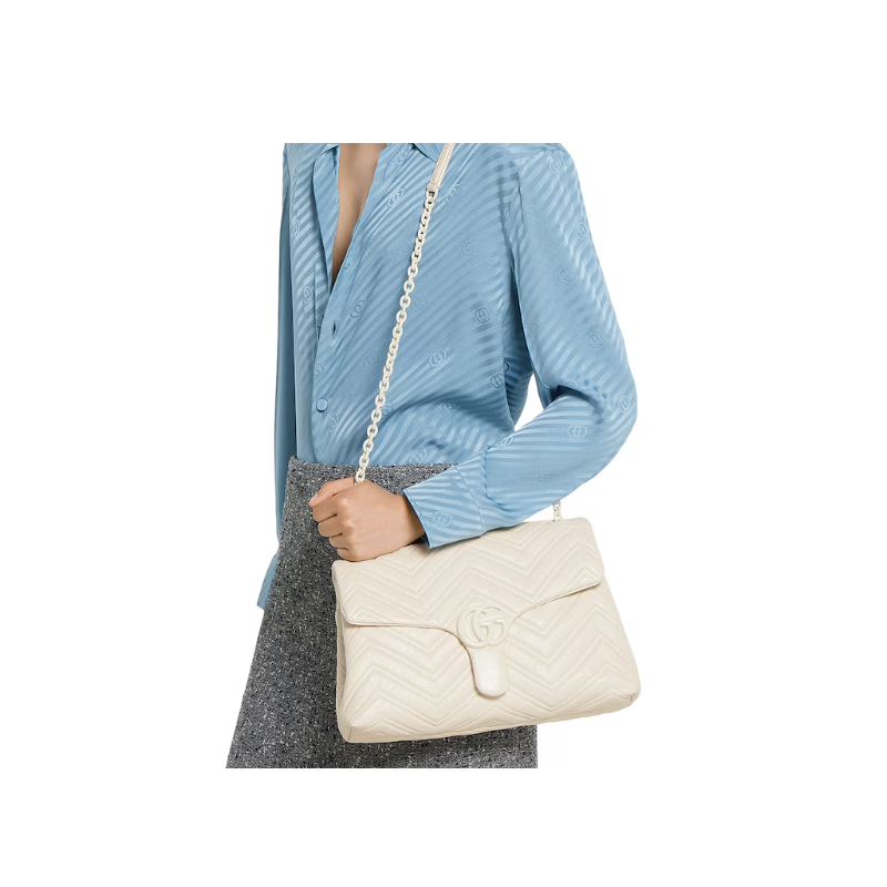 Mittelgroße GG Marmont Schultertasche