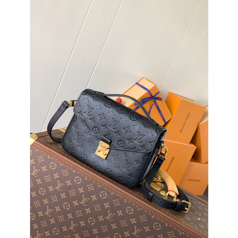 M41487 Pochette Metis