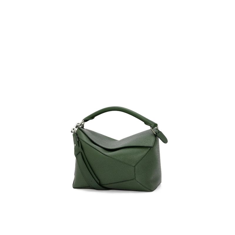 Loewe Medium Puzzle in Grained Calfskin 