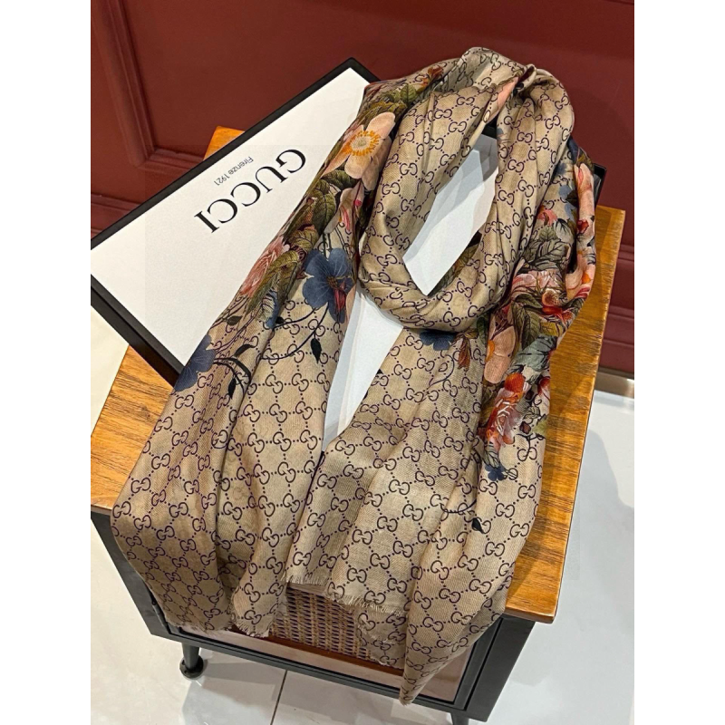 Gucci Light-weight Cashmere Scarf/Shawl