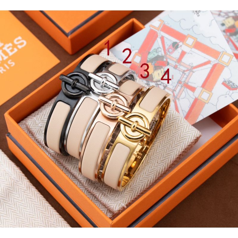 Hermes Clic Genan Bangle-Beige