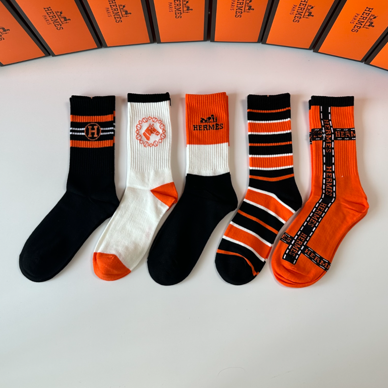 Hermes socks ( 5 pairs)